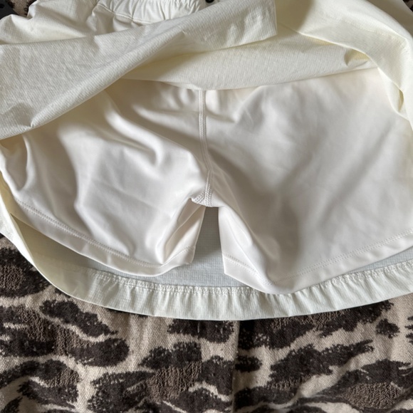 Bohme - White Skort NEW WITH TAGS - Picture 4 of 4